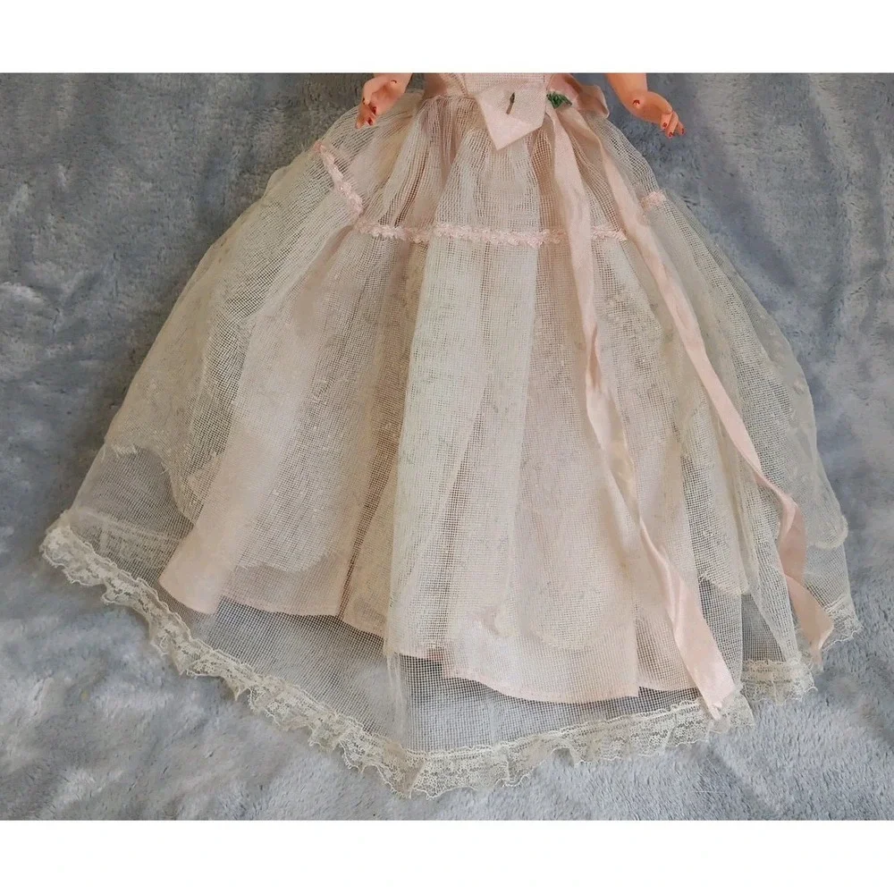 Vtg Fashion Bride Doll 17-18